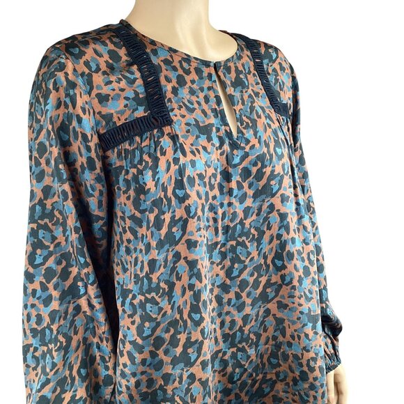 Soft Surroundings Top Size Medium Gianna Copper Teal Animal Print Long Sleeve - Picture 4 of 8